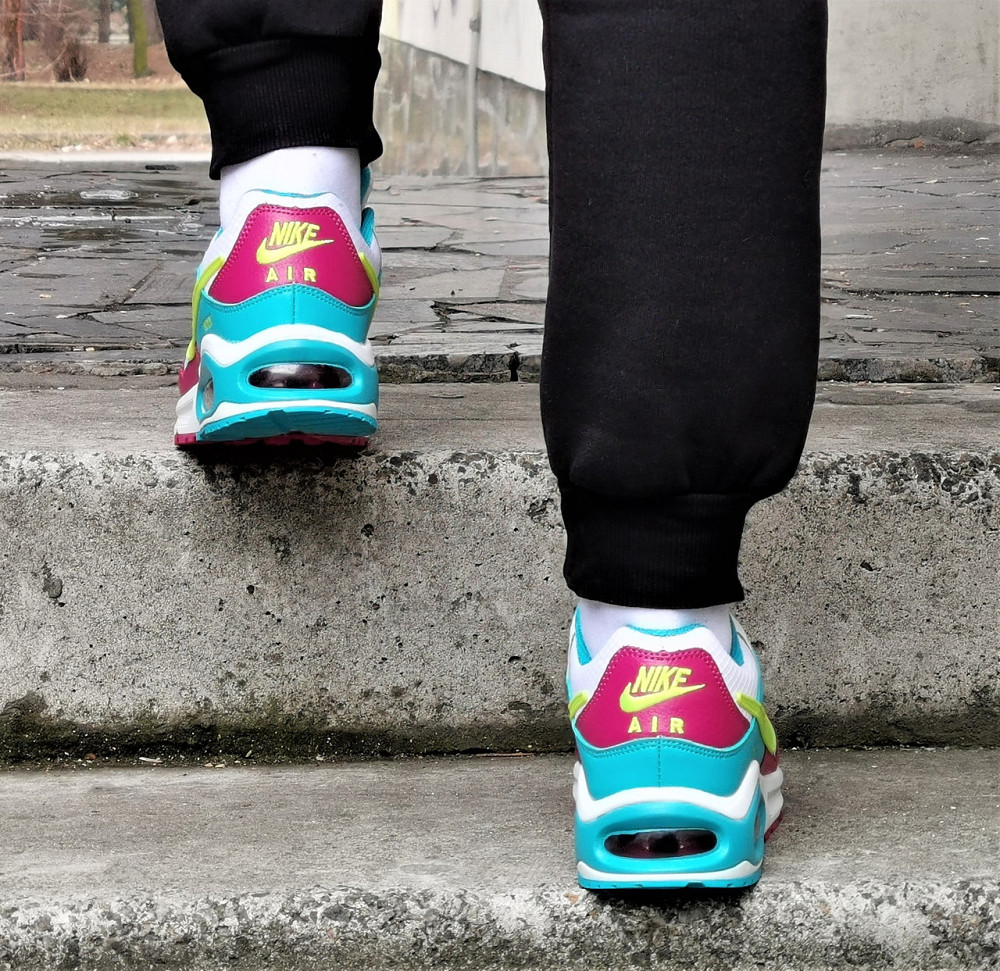 Кроссовки Nike 90 Женские Разноцветные с Амортизацией Цветные Найк (размеры: 37,38) Видео Обзор Днепр - изображение 9