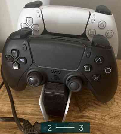 Приставка: SONY PlayStation 5+2 джойстика + зарядна Станція. Харків