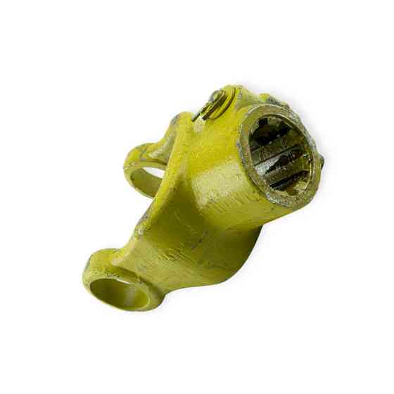 Вилка под крестовину 30,2х82 (8 шлицов) кардана Мукачево