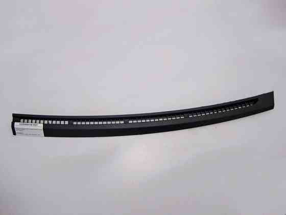 Mercedes-Benz  A2056890108 9051 Дефлектор торпеди лівий на обдування лобового скла чорний C-Class W205 Одесса