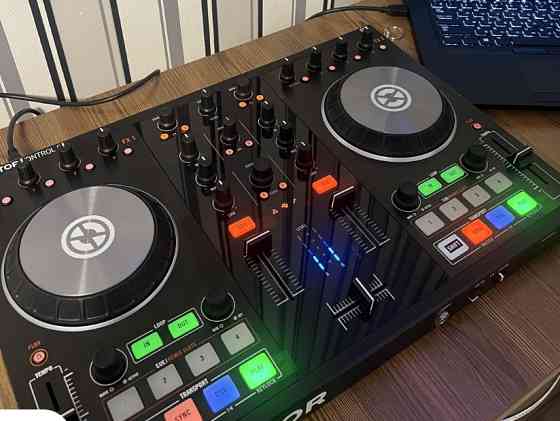 Native Instruments Traktor Kontrol S2 MK2  Dj Контроллер. Харьков