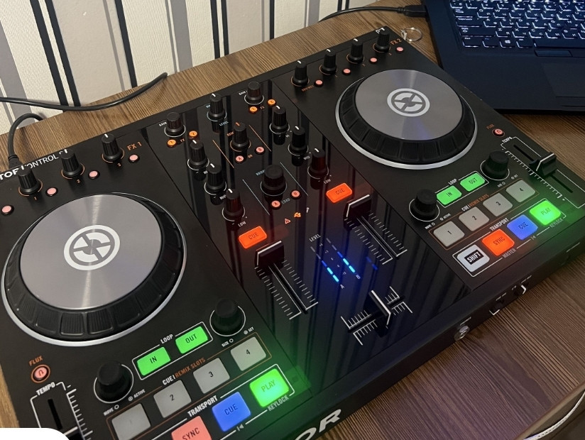 Native Instruments Traktor Kontrol S2 MK2 Dj Контролер. Харків - фото 6