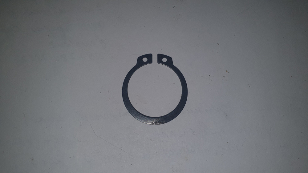 Кольцо стопорное наружное Z32. СССР. Харьков - изображение 1