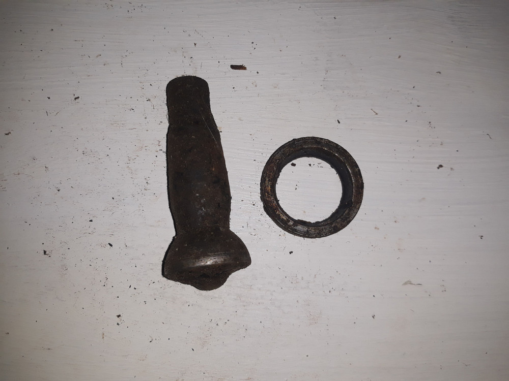 Палец рулевой тяги с сухарем ГАЗ-21. 12-3003032 Харьков - изображение 1