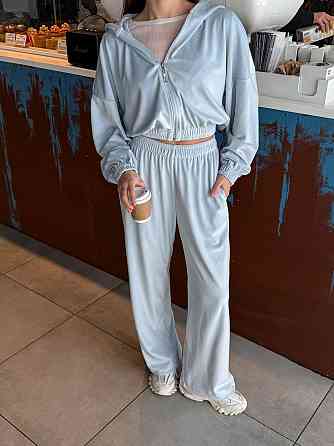 Женский повседневный велюровый костюм двойка: кофта и штаны плотный турецкий велюр Голубой, 48/52 Одесса