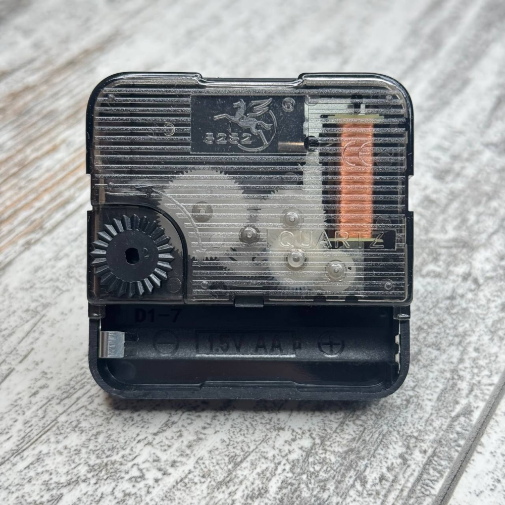 Годинниковий механізм кварцовий безшумний 28 мм із золотими стрілками для настінних дизайнерських годинників Київ - фото 2