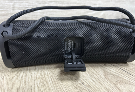 Колонка Блютуз SONY ULT Field 1 Black Харьков