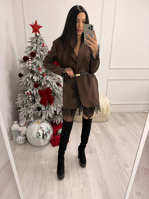 Жіноча стильна вечірня сукня-піджак костюмка+мереживо Шоколад Одеса - фото 6