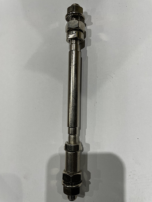 Ось колеса   заднего велосипедная Мукачево - изображение 1