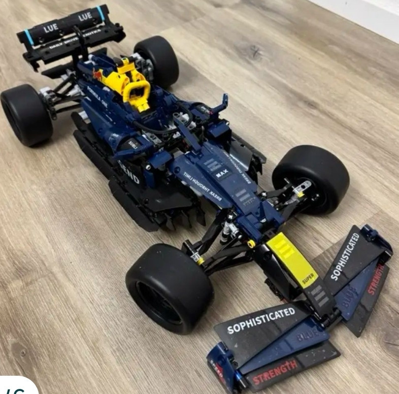 Формула F1 "Red bul" з лего Харків - фото 4