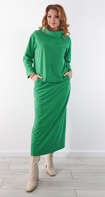 Замшевый костюм с юбкой (54) Киев - изображение 1