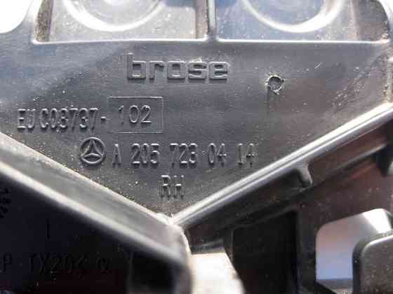 Mercedes-Benz  A2057230414 Кронштейн замка правих дверей на щиті склопідйомника C-Class W205 Одесса