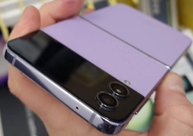 Смартфон Samsung Galaxy Flip 4 8/128Gb. Київ - фото 4