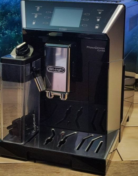Кофеварка Delonghi PrimaDonna Class/ Latte/ Cappuccino / Укр. Мова. Киев - изображение 8