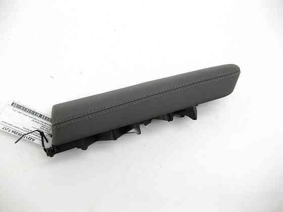 Mercedes-Benz  A2217300294 7J17 Сірий шкіряний підлокітник задніх правих дверей S-class short W221 Одеса