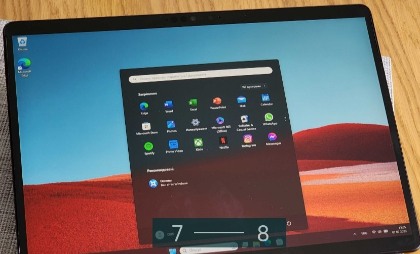 Планшет Microsoft Surface Pro X 13" 8/256 GB LTE Black (MNY-00003) Київ - фото 2