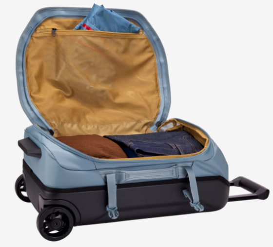 Дорожный чемодан Thule Chasm Carry-On 55cm/22
