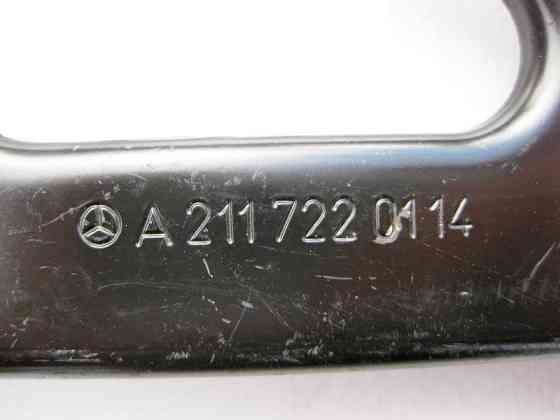 Mercedes-Benz  A2117220114 Кронштейн дверної карти передньої лівої двері E-Class W211 Одесса