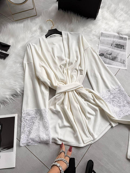 Жіночий стильний романтичний велюровий халат + мереживо Одеса - фото 7