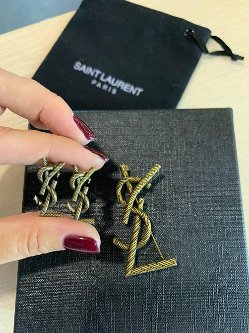 Сен Лоран комплект украшений / Yves Saint Laurent серьги и брошка Одесса - изображение 3