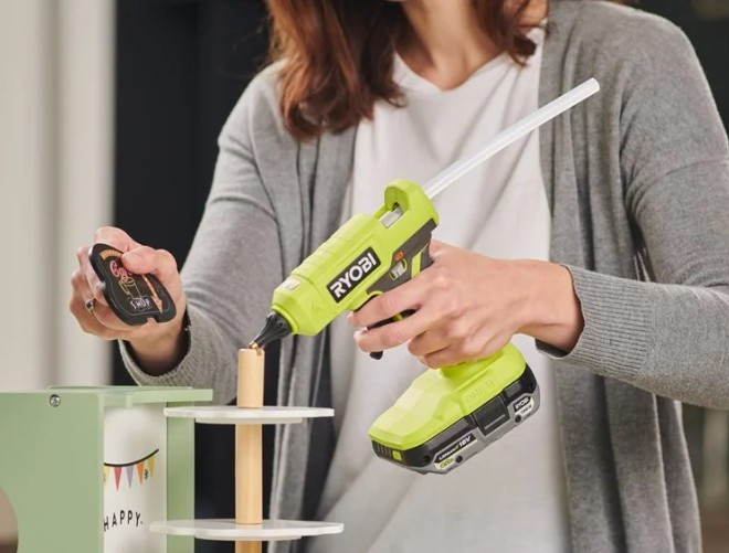 Пістолет клейовий акумуляторний RYOBI RGLU18-0 ONE+18В (каркас) Одеса - фото 3