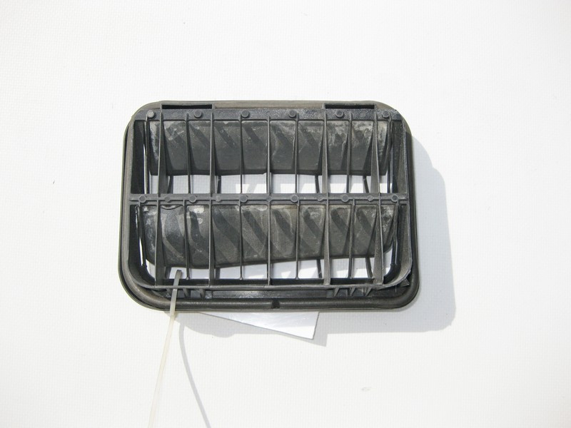 Mercedes-Benz  A2038300142 Вентиляційний клапан на задньому крилі C-Class W203 CLC Sportcoupe C203 C209 SLK R171 V-Class W447 Vito W639 Одесса - изображение 4