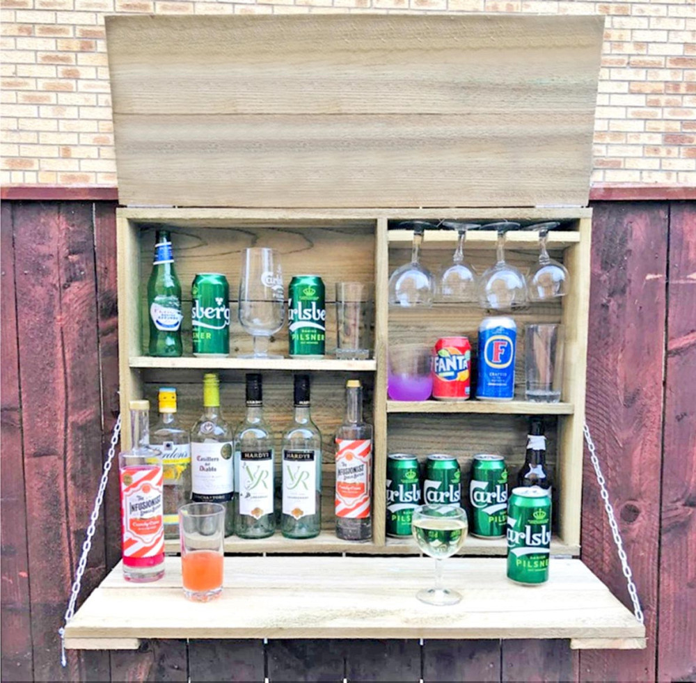 Настенный бар 