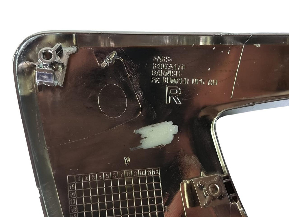 Молдинг переднего Митсубиси ASX 1 (2017-2020) 2-й рестайлинг вержний правый хром бампера Мукачево - изображение 1