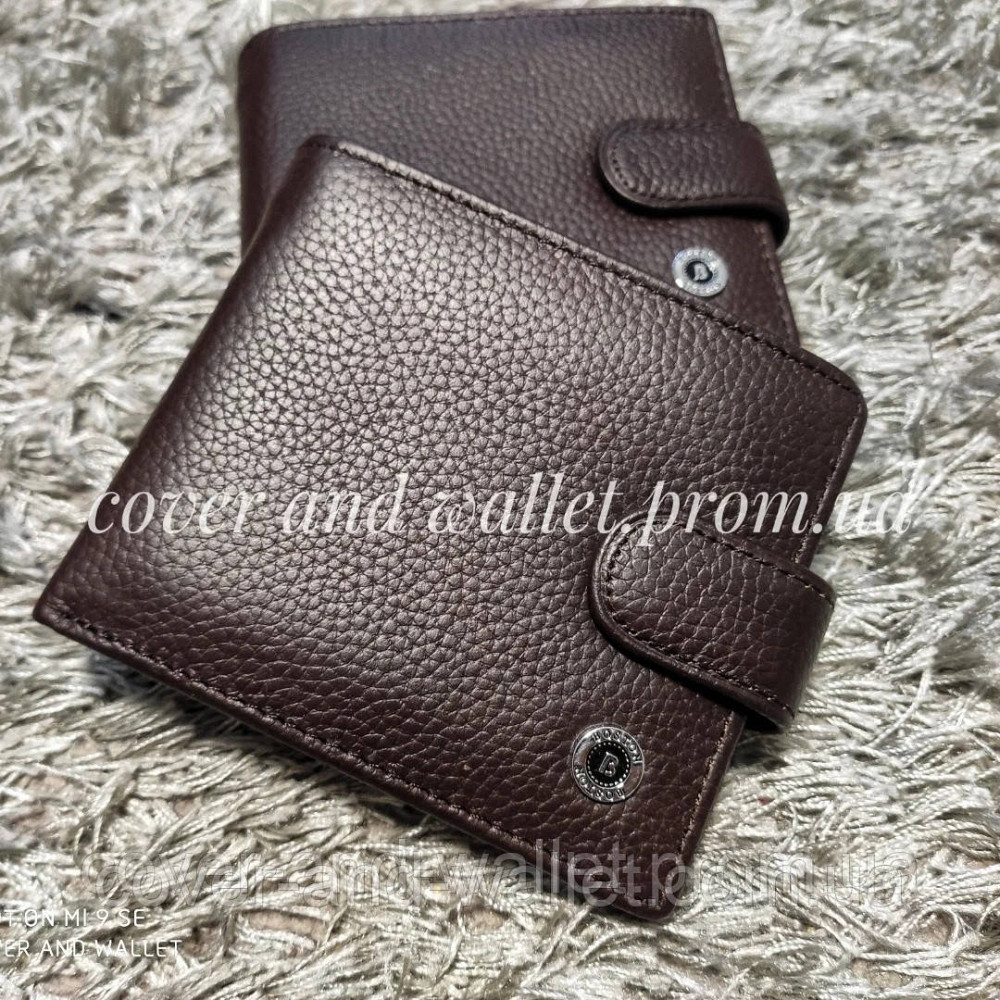Чоловічий шкіряний гаманець на кнопці коричневого кольору Boston Київ - фото 2