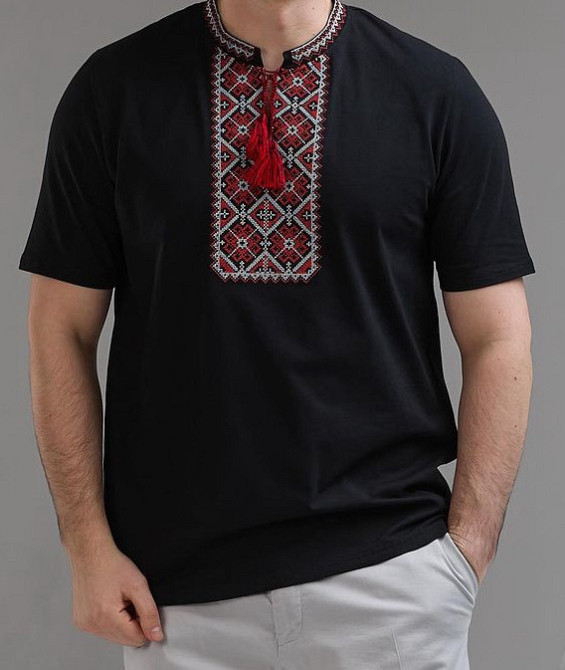 Мужская футболка вышиванка черного цвета с красным орнаментом на короткий рукав 5XL Киев - изображение 1