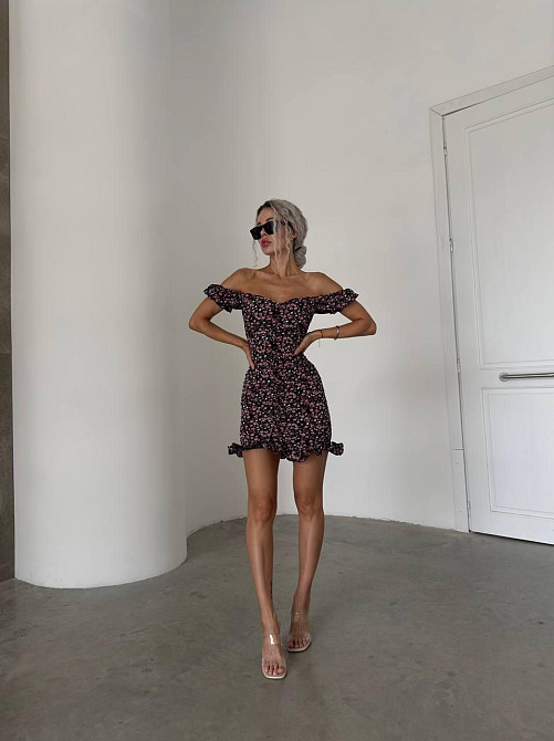 Женское легкое романтичное мини платье в цветочный принт софт Черный 2, 42/44 Одесса - изображение 5