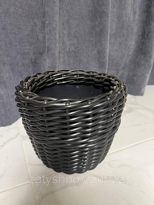 Чорний ротанговий кошик плетений Київ - фото 3