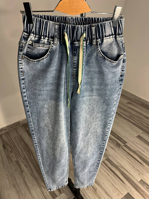Джинси жіночі Vanver 8083 Mom jeans резинка шнурок на талії стрейчеві банани блакитні, блакитний, З6, 36, 99 см, 130 см Київ - фото 5