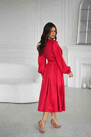 Жіноча сукня з запахом, з атласу Одеса