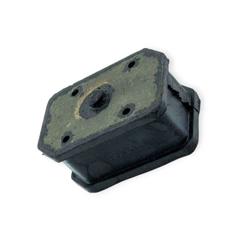 Подушка МТЗ передня двигуна Мукачево - фото 1