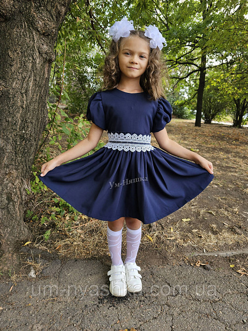 Красивое школьное платье с кружевом 116-134 Кривой Рог - изображение 3