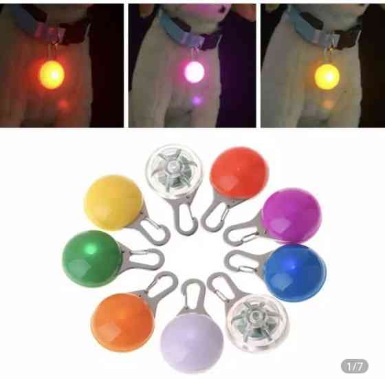 Светящийся брелок на ошейник для собак или котов, имеет три режима свечения зеленый Киев