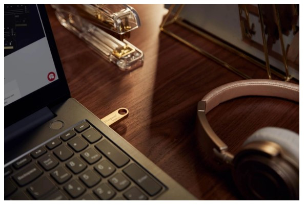 Flash Drive Kingston DT SE9 G3 256GB USB 3.2 Gold (DTSE9G3/256GB) (6962753) Киев - изображение 9