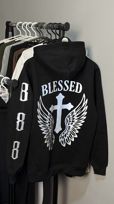 Худі BLESSED з рефлективним принтом та крилами Чернівці - фото 3
