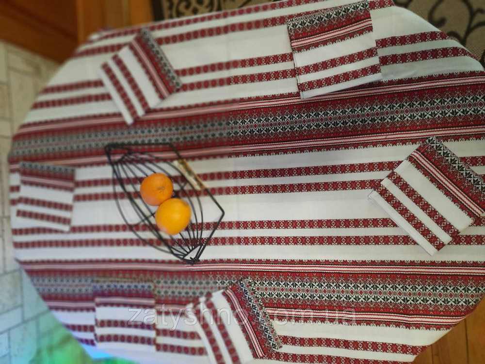 Червона скатертина машинна вишивка з серветками Київ - фото 2