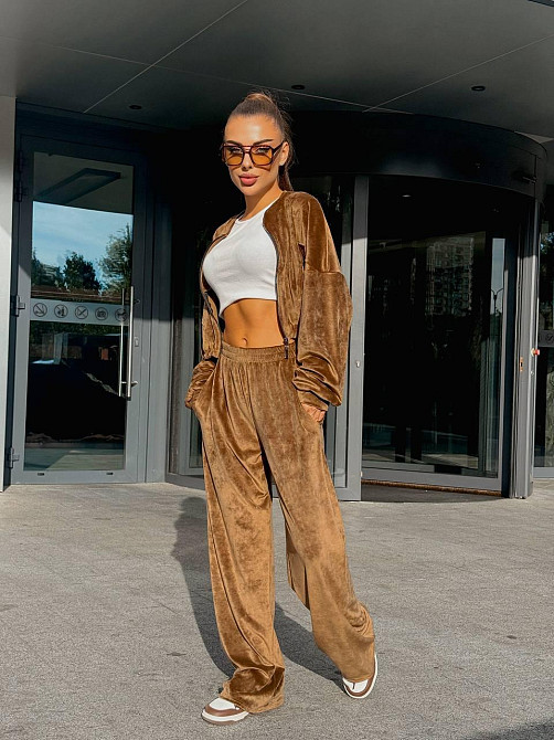 Женский прогулочный костюм двойка: кофта и штаны велюр мрамор 42/44, Кемел Одесса - изображение 9