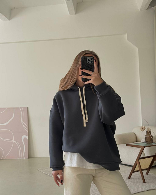 Женская стильная оверсайх худи турецкая трехнить на флисе ПЕНЬЕ Графит Одесса - изображение 2