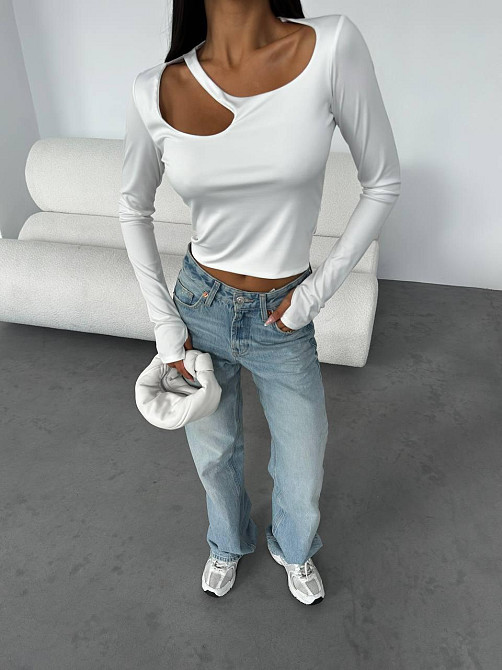 Женский стильный топ с вырезом микро дайвинг Молочный, 42/44 Одесса - изображение 10