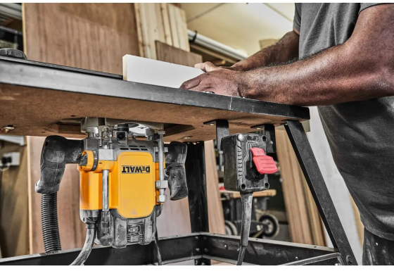 Професійний фрезер мережевий DeWALT DWE627KT : 2300Вт, цанга 8-12 (DWE627KT) Київ