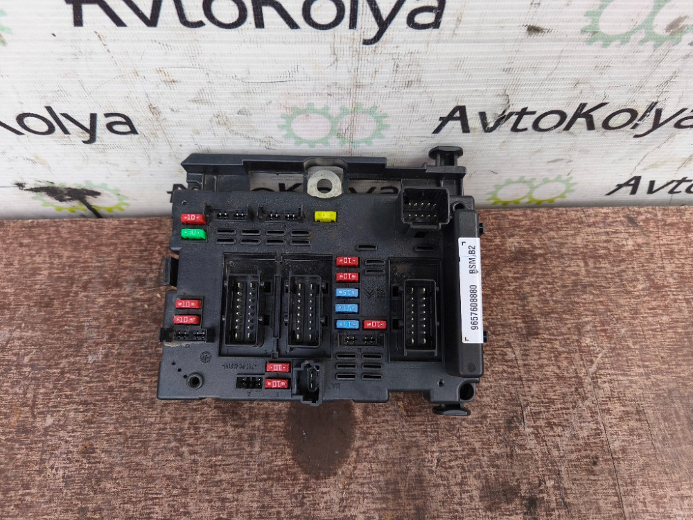 Блок запобіжників Citroen Berlingo 1996-2007 (9657608880) Ковель - фото 1