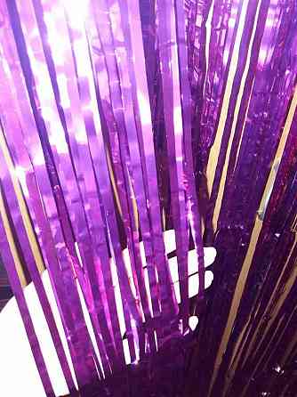 Шторка із фольги для фото зон 2 м на 1 м малиновий Київ