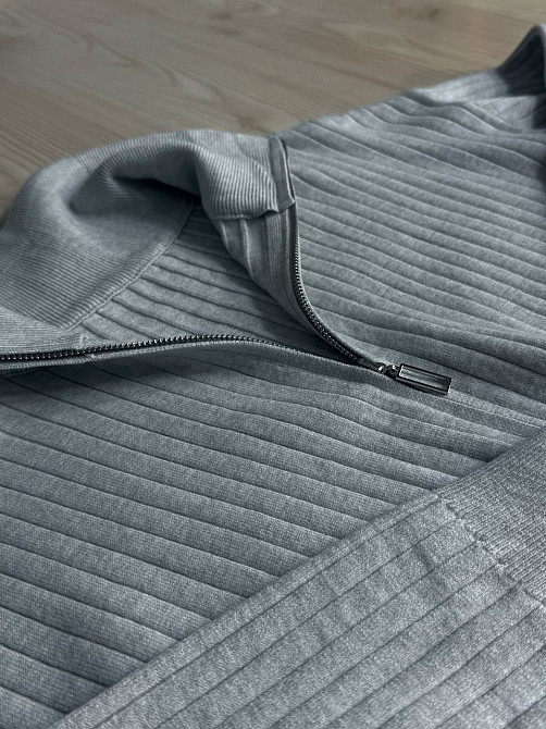 Костюм жіночий Joy One 376 вʼязаний в рубчик з кофтою на блискавці та брюками палаццо, сірий, one size Київ - фото 15