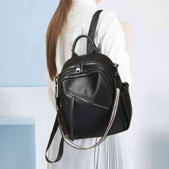 Стильна чорна жіноча сумка-рюкзак з натуральної шкіри Київ