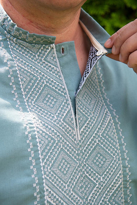 Вышиванка льняная мужская, длинный рукав, цвет полынь, топ Киев - изображение 3