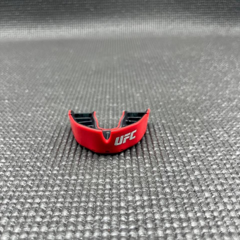 Капа OPRO Silver UFC доросла (вік 11+) Red/Black (ufc.102514002) Кам'янське - фото 6